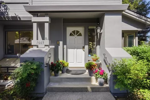 1669 Geary Rd, Walnut Creek, CA 94597