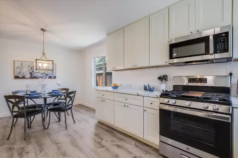 Kitchen - 8240 Springdale Ct, Gilroy, CA 95020 photo 3 of 4