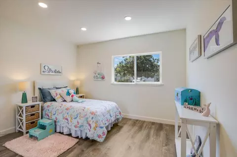 Bedroom - 8240 Springdale Ct, Gilroy, CA 95020 photo 6 of 7