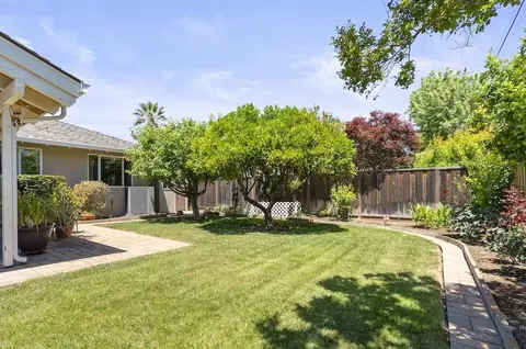 Exterior - 10730 La Roda Dr, Cupertino, CA 95014 photo 5 of 8