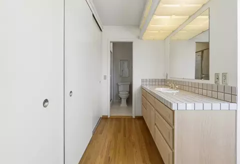 Bath - 10730 La Roda Dr, Cupertino, CA 95014 photo 2 of 5