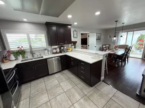 Kitchen - 1268 La Mirada Dr, Salinas, CA 93901 photo 3 of 5