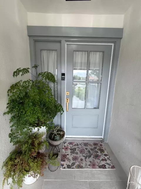 Entry Way - 1268 La Mirada Dr, Salinas, CA 93901 photo 1 of 6