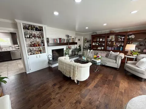 Living - 1268 La Mirada Dr, Salinas, CA 93901 photo 1 of 5