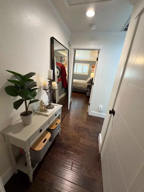 Entry Way - 1268 La Mirada Dr, Salinas, CA 93901 photo 6 of 6