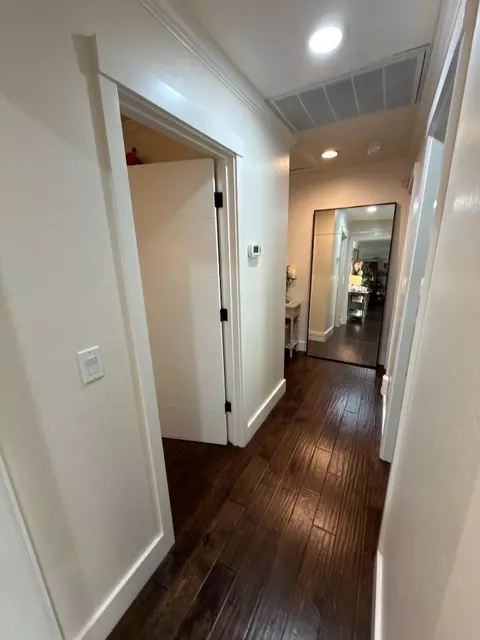 Entry Way - 1268 La Mirada Dr, Salinas, CA 93901 photo 4 of 6