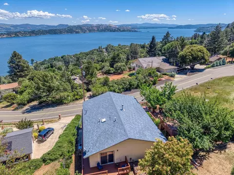 3401 Riviera West Dr, Kelseyville, CA 95451