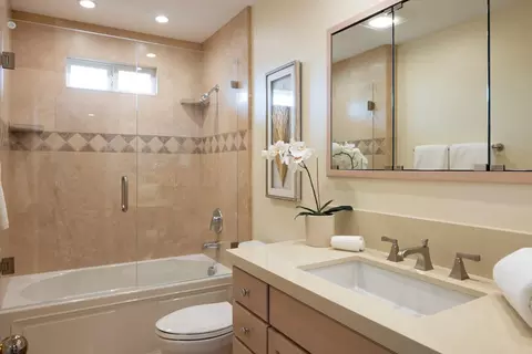 Bath - 660 Trinity Ave, Seaside, CA 93955 photo 3 of 3
