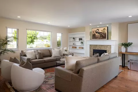 Living - 660 Trinity Ave, Seaside, CA 93955 photo 1 of 2