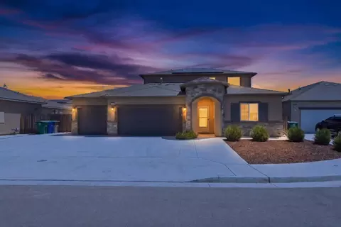 1381 Riverbank Dr, Madera, CA 93637
