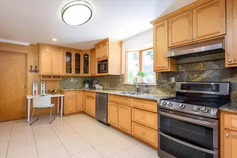 Kitchen - 1027 Edmonds Ct, Sunnyvale, CA 94087 photo 3 of 3