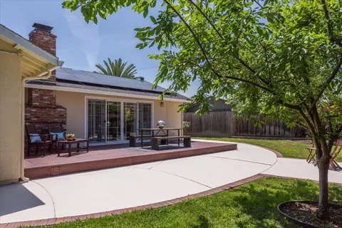 Exterior - 1027 Edmonds Ct, Sunnyvale, CA 94087 photo 6 of 6