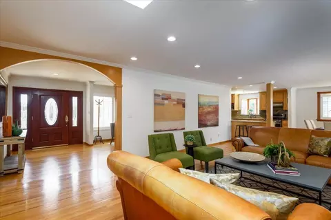 Entry Way - 1027 Edmonds Ct, Sunnyvale, CA 94087 photo 2 of 2