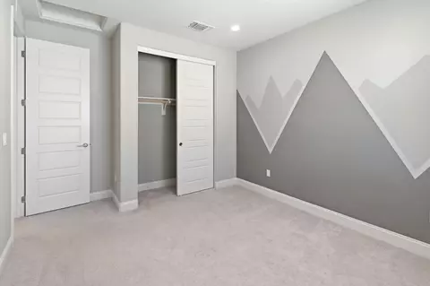 Bedroom - 1509 Gulf Dr, Fairfield, CA 94533 photo 9 of 10
