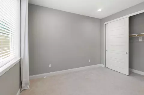 Bedroom - 1509 Gulf Dr, Fairfield, CA 94533 photo 6 of 10