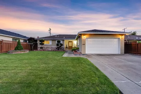 Exterior - 1126 W Knickerbocker Dr, Sunnyvale, CA 94087 photo 2 of 25