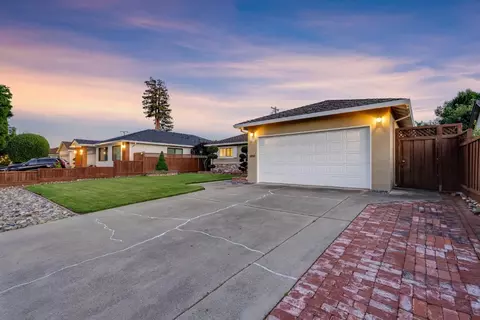 Exterior - 1126 W Knickerbocker Dr, Sunnyvale, CA 94087 photo 4 of 25