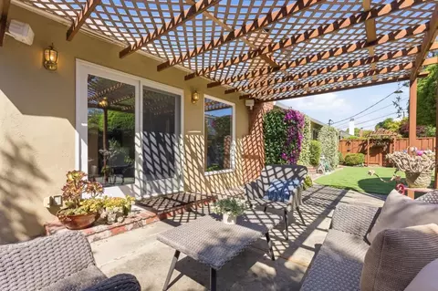 Exterior - 1126 W Knickerbocker Dr, Sunnyvale, CA 94087 photo 13 of 25