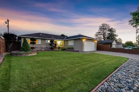 Exterior - 1126 W Knickerbocker Dr, Sunnyvale, CA 94087 photo 7 of 25