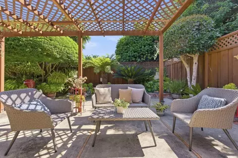 Exterior - 1126 W Knickerbocker Dr, Sunnyvale, CA 94087 photo 11 of 25