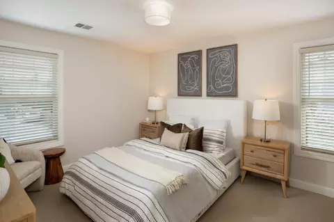 Bedroom - 819 Warner Ct, Mountain View, CA 94043 photo 3 of 4