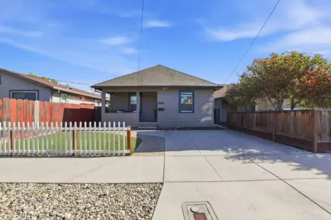 827 Central Ave, Hollister, CA 95023