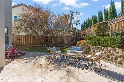 Exterior - 935 Oak Brook Way, Gilroy, CA 95020 photo 4 of 5