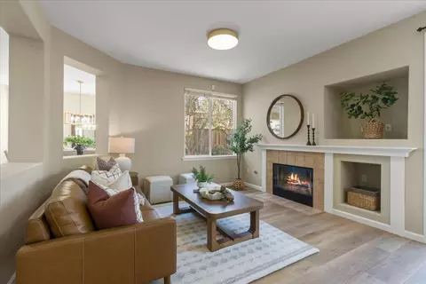 Living - 935 Oak Brook Way, Gilroy, CA 95020 photo 2 of 4