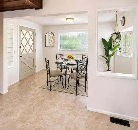 Dining - 274 Juanita Ave, Pacifica, CA 94044 photo 1 of 1