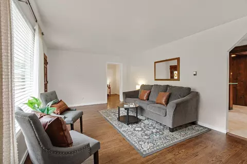 Living - 274 Juanita Ave, Pacifica, CA 94044 photo 2 of 2