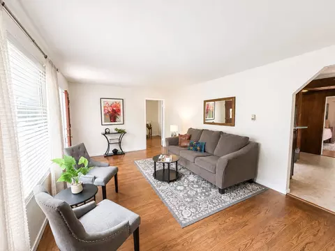 Living - 274 Juanita Ave, Pacifica, CA 94044 photo 2 of 2