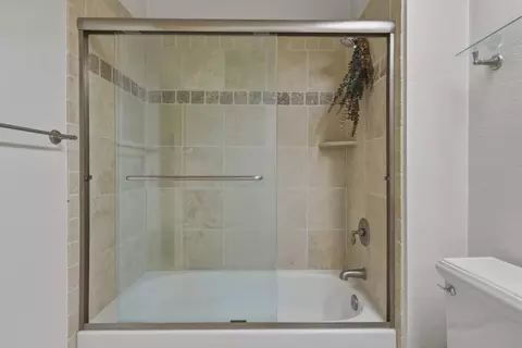 Bath - 9272 El Caminito, Gilroy, CA 95020 photo 2 of 4