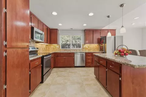 Kitchen - 9272 El Caminito, Gilroy, CA 95020 photo 2 of 3