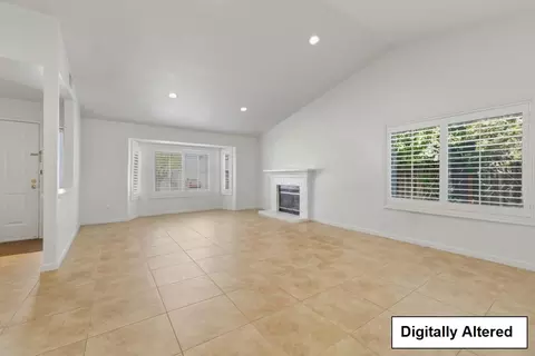 Living - 9272 El Caminito, Gilroy, CA 95020 photo 4 of 5