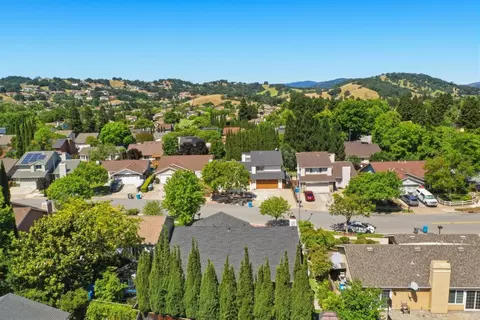 View/Area - 9272 El Caminito, Gilroy, CA 95020 photo 4 of 8