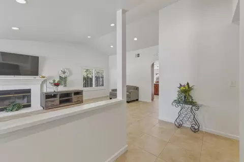 Entry Way - 9272 El Caminito, Gilroy, CA 95020 photo 1 of 1