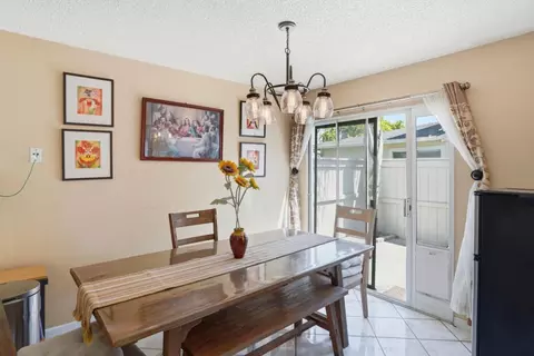Dining - 1825 Cherokee Dr 2, Salinas, CA 93906 photo 3 of 3
