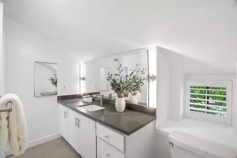 Bath - 1912 Montecito Ave 2, Mountain View, CA 94043 photo 1 of 2
