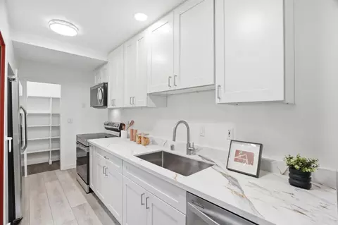 Kitchen - 1912 Montecito Ave 2, Mountain View, CA 94043 photo 1 of 2