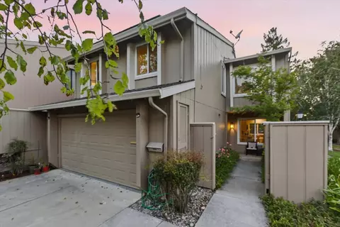 10157 Camberley Ln, Cupertino, CA 95014