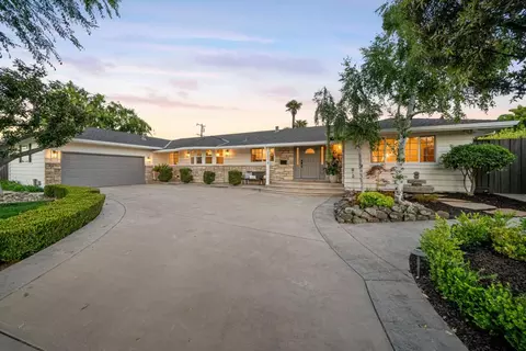 20318 Miljevich Dr, Saratoga, CA 95070
