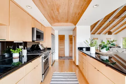 Kitchen - 1931 Dolphin Dr, Aptos, CA 95003 photo 7 of 7