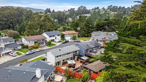 View/Area - 12 Yellowstone Way, Pacifica, CA 94044 photo 3 of 5