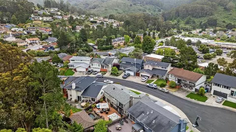 View/Area - 12 Yellowstone Way, Pacifica, CA 94044 photo 4 of 5