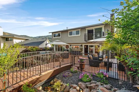 Exterior - 12 Yellowstone Way, Pacifica, CA 94044 photo 21 of 28