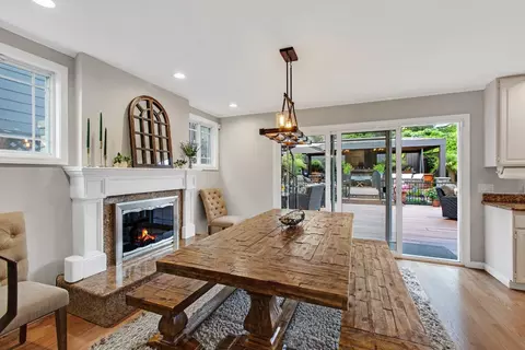 Dining - 12 Yellowstone Way, Pacifica, CA 94044 photo 3 of 3