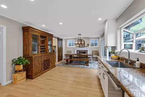 Kitchen - 12 Yellowstone Way, Pacifica, CA 94044 photo 4 of 5