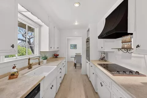Kitchen - 634 Townsend Dr, Aptos, CA 95003 photo 1 of 5
