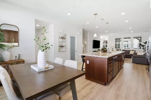 323 Wild Rose Way, Milpitas, CA 95035