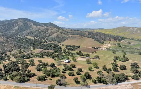 770 Limekiln Rd, Hollister, CA 95023
